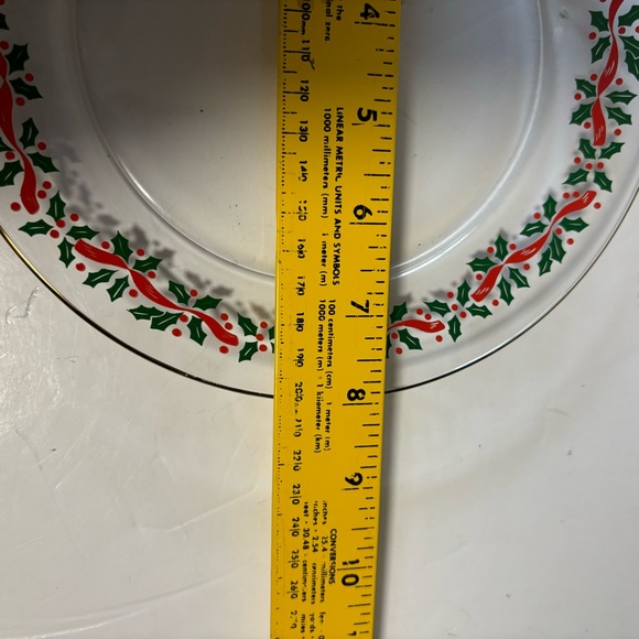 Vtg Christmas Arcoroc Holly Berry red ribbon 8” clear salad plate EUC - Picture 5 of 5
